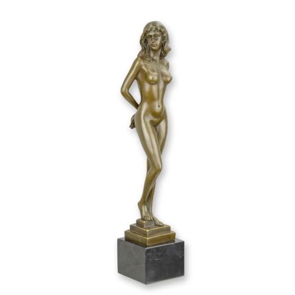 Erotische Bronzefigur, weiblicher Akt, AN EROTIC BRONZE SCULPTURE OF A FEMALE NUDE