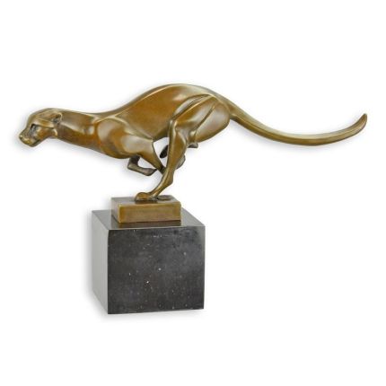 Bronzetierfigur Puma, A BRONZE SCULPTURE OF A RUNNING COUGAR