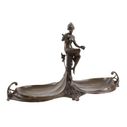 Jugendstil-Bronzefigur mit Schalen,  A BRONZE ART NOUVEAU DOUBLE TRAY