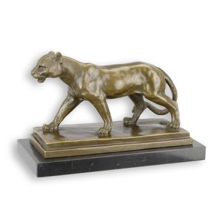 Bronzetierfigur Löwin, A BRONZE SCULPTURE OF A LIONESS