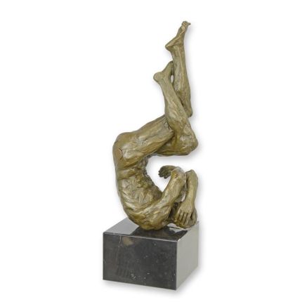 Moderne Bronzefigur männlicher Akt, A MODERNIST BRONZE SCULPTURE OF A MALE NUDE