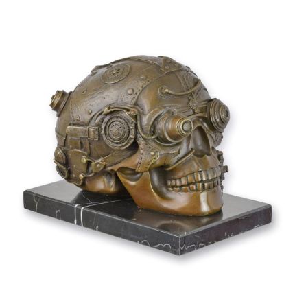 Bronzefigur Steampunk-Schädel, A BRONZE STEAMPUNK SCULPTURE OF A SKULL