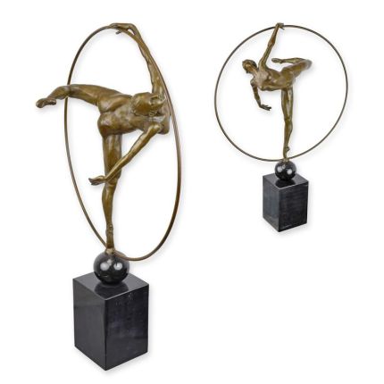 Bronzefigur nackte Reifentänzerin, A BRONZE SCULPTURE OF A HOOP DANCER (1 Stück)