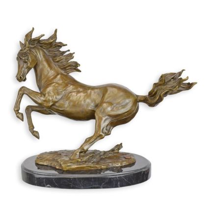 Bronzetierfigur galoppierendes Pferd, Pferdefigur, A BRONZE SCULPTURE OF A GALLOPING HORSE