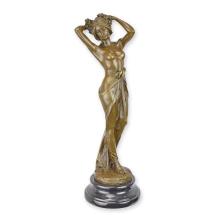 Bronzefigur halbnackte Frau, A BRONZE SCULPTURE OF A SEMI NUDE FEMALE