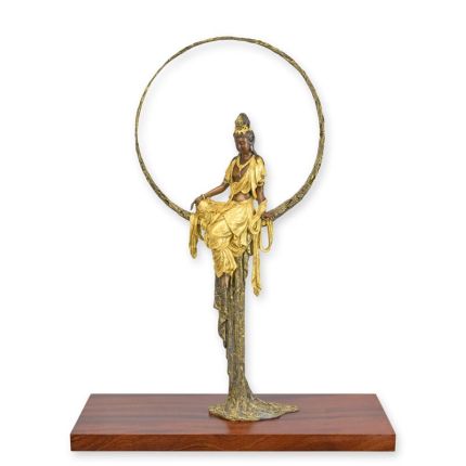 Bronzefigur chinesische Göttin Guanyin, A BRONZE SCULPTURE OF A SEATED GUANYIN