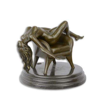 Erotische Bronzefigur, weiblicher Akt, AN EROTIC BRONZE SCULPTURE OF A RECLINING FEMALE NUDE