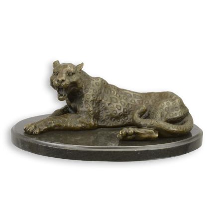 Bronzefigur Leopard, A BRONZE SCULPTURE OF A LEOPARD