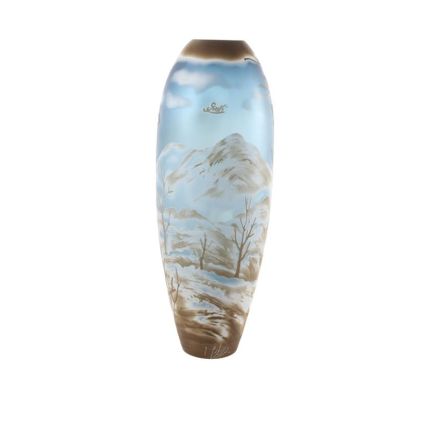 Kameoglas-Vase "Winterlandschaft", A CAMEO GLASS VASE 'WINTER LANDSCAPE'