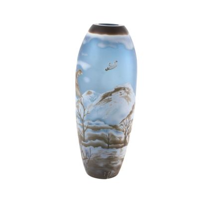 Kameoglas-Vase "Winterlandschaft", A CAMEO GLASS VASE 'WINTER LANDSCAPE'