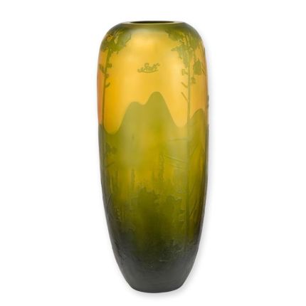 Cameoglas-Vase "Kiefernwald", A CAMEO GLASS VASE 'PINE FOREST'