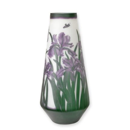 Cameoglas-Vase mit Narzissendekor, A CAMEO GLASS VASE 'DAFFODIL'