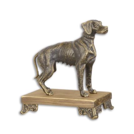 Gusseisentierfigur Hund auf Holz-Sockel, A CAST IRON HOUND MOUNTED ON WOODEN BASE