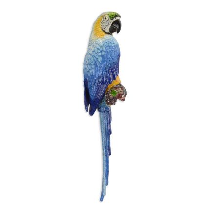 Wanddekoration Gusseisentierfigur Papagei, A CAST IRON WALL MOUNT BLUE AND YELLOW MACAW