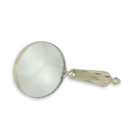 Lupe, A MAGNIFYING-GLASS