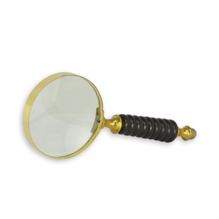 Lupe, A MAGNIFYING-GLASS