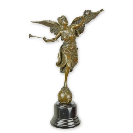 Bronzefigur "Geflügelter Sieg", A BRONZE SCULPTURE OF THE WINGED VICTORY