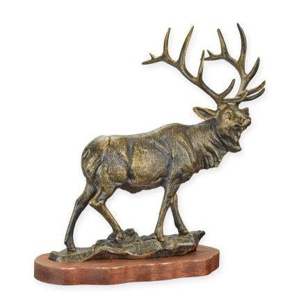 Gusseisenfigur Elch auf Holzsockel, A CAST IRON FIGURINE OF AN ELK ON WOODEN BASE