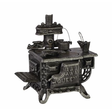 Gusseisen-Miniatur alter Herd, A CAST IRON MINI STOVE "QUEEN"