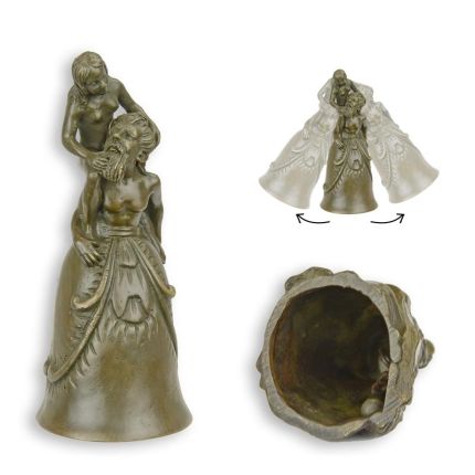 Figürliche Bronze-Tischglocke nacktes Paar, A BRONZE TABLE BELL OF A NUDE PAIR