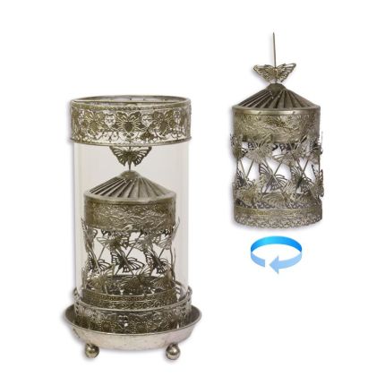 Drehende Laterne aus Zinn, A TIN SPINNING LANTERN