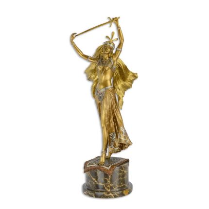 Bronzefigur Schwerttänzerin, A BRONZE SCULPTURE OF A SWORD DANCER