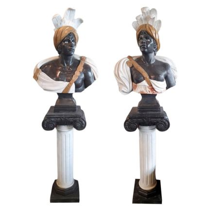 Paar Marmorfiguren auf Marmorsäule, farbig, MIXED MARBLE BLACK FACE BUST WITH BLACK MARBLE BASE SET/2