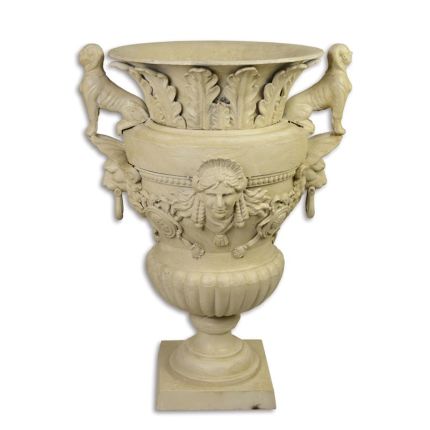 Gusseisenpokal, Pokal, A CAST IRON GARDEN URN