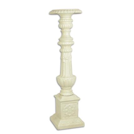 Kerzenleuchter weiß aus Gusseisen, A CAST IRON CANDLE STAND - WHITE