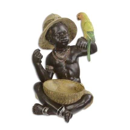 Polyresinfigur afrikanischer Junge mit Papagei, A RESIN FIGURINE OF A YOUNG BOY WITH PARROT