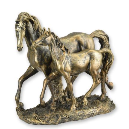 Polyresinfigur zwei Pferde, A RESIN FIGURE OF WALKING HORSES