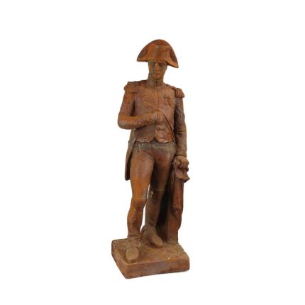 Gusseisenfigur Napoleon, rostfarben, A RUSTY CAST IRON STATUE OF NAPOLEON