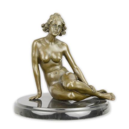 Bronzefigur sitzende, nackte Frau