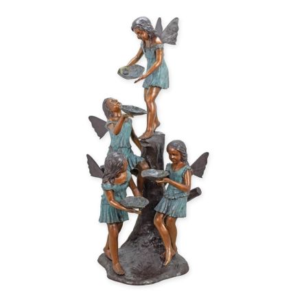 Bronzebrunnen mit Feenfiguren 