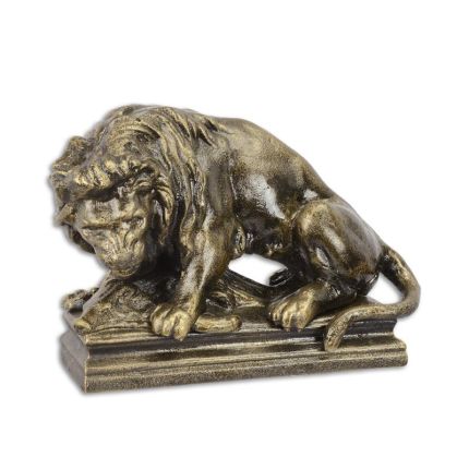 Gusseisenfigur Löwe mit Schwein, A CAST IRON SCULPTURE OF A LION AND HOG