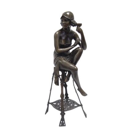 Bronzefigur Lady, Frauenfigur, A BRONZE SCULPTURE OF THE CHAMPAGNE LADY