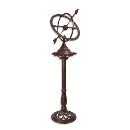 Sonnenuhr mit Ständer aus Gusseisen, A CAST IRON SUNDIAL ON STAND