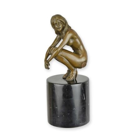 Bronzefigur weiblicher Akt, Nacktfigur