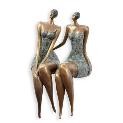 2er-Set Bronzefiguren sitzender Frauen, Frauenfigur, A PAIR OF BRONZE SITTING WOMEN