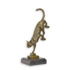 Bronzefigur Katze auf Treppe, A BRONZE SCULPTURE OF A CAT DESCENDING THE STAIRS