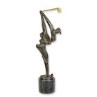 Bronzefigur Golfer, H. 42,5 cm, moderne Gestaltung, Kunstfigur, Männerfigur, Dekofigur, A MODERNIST BRONZE SCULPTURE OF A GOLFER