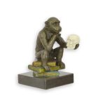 Bronzefigur philosophierender Darwin-Affe, A BRONZE SCULPTURE OF THE PHILOSOPHIZING DARWIN MONKEY