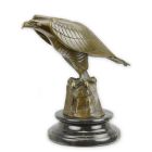 Bronzefigur Adler, A BRONZE SCULPTURE OF AN EAGLE