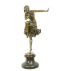 Bronzefigur Hindu-Tänzerin, A BRONZE SCULPTURE OF THE HINDU DANCER