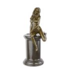 Erotische weibliche Bronzefigur, AN EROTIC BRONZE SCULPTURE OF A FEMALE NUDE