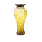 Kameoglas-Vase "Libelle", A CAMEO GLASS BALUSTER VASE 'DRAGONFLY'