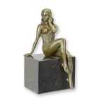 Bronzefigur weiblicher Akt, halbnackte Frauenfigur, Nacktfigur, A BRONZE SCULPTURE OF A SEMI NUDE FEMALE