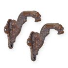 Paar Wandhaken aus Gusseisen, A PAIR OF CAST IRON COAT HOOKS