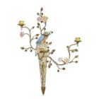 Wanddekoration aus Porzellan mit Bronzeanteilen, A BRONZE MOUNTED PORCELAIN TWO-BRANCH WALL APPLIQUE