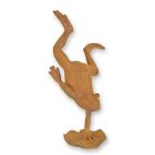 Gusseisentierfigur Frosch, rostfarben, A RUSTY CAST IRON FIGURINE OF A FROG DOING HANDSTAND